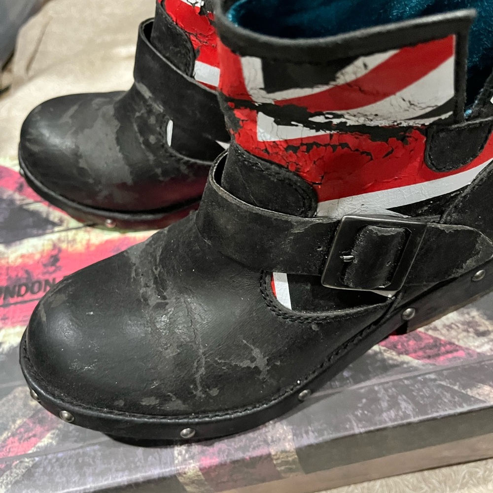 Distressed Moto Boots - Picture 2 of 11